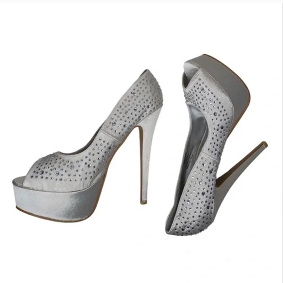 Steve Madden Silver Platform heels with rhinestones size 8 women NWOT - Picture 4 of 7